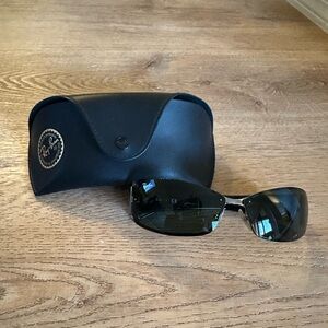 Women’s Ray-Ban Sunglasses